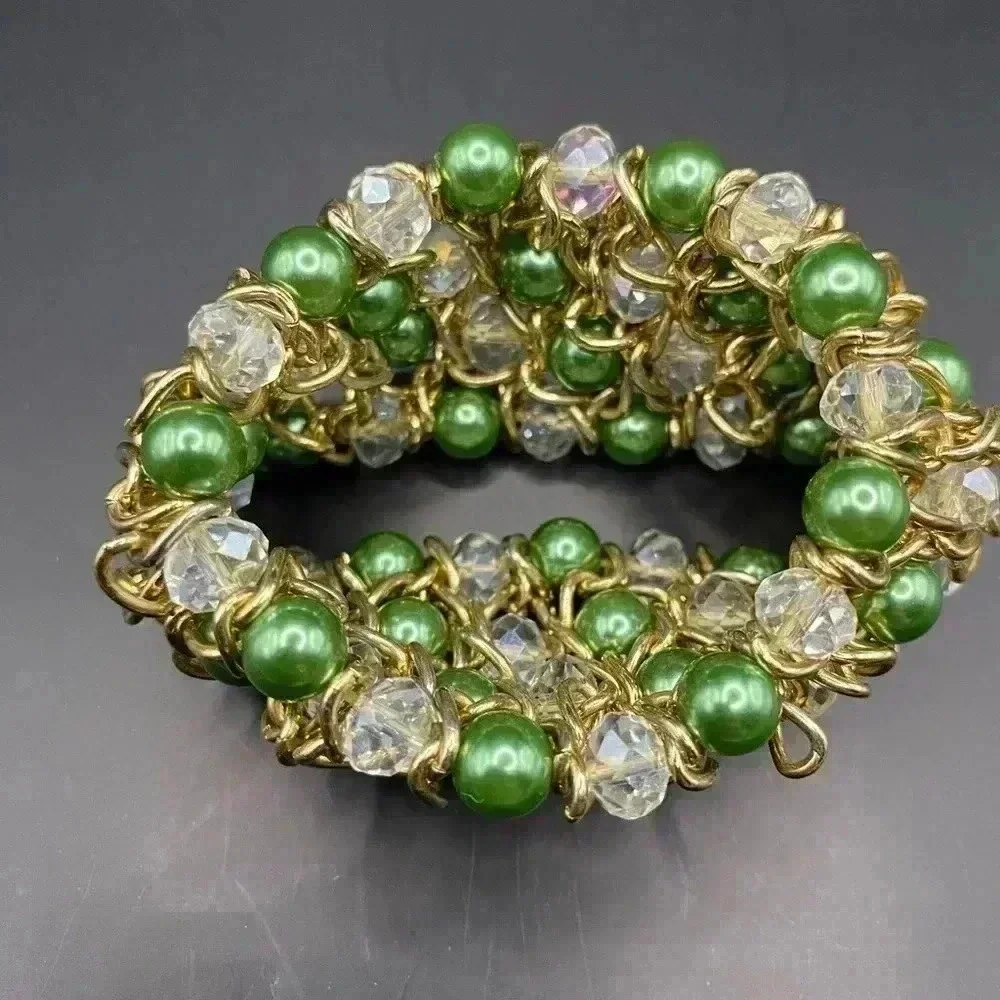 VGT Skyline Collection Gold-tone Emerald Green Crystal Beaded Necklace Bracelet